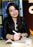 Miranda Cosgrove fans