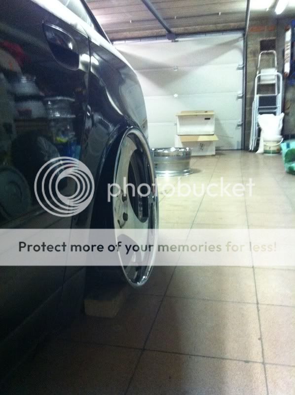 [Image: img0017kg.jpg]