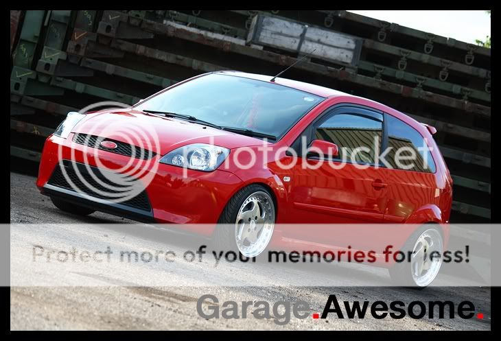 [Image: fiesta-pshoot2.jpg]