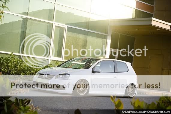 [Image: img_0499esml-570x3801.jpg]