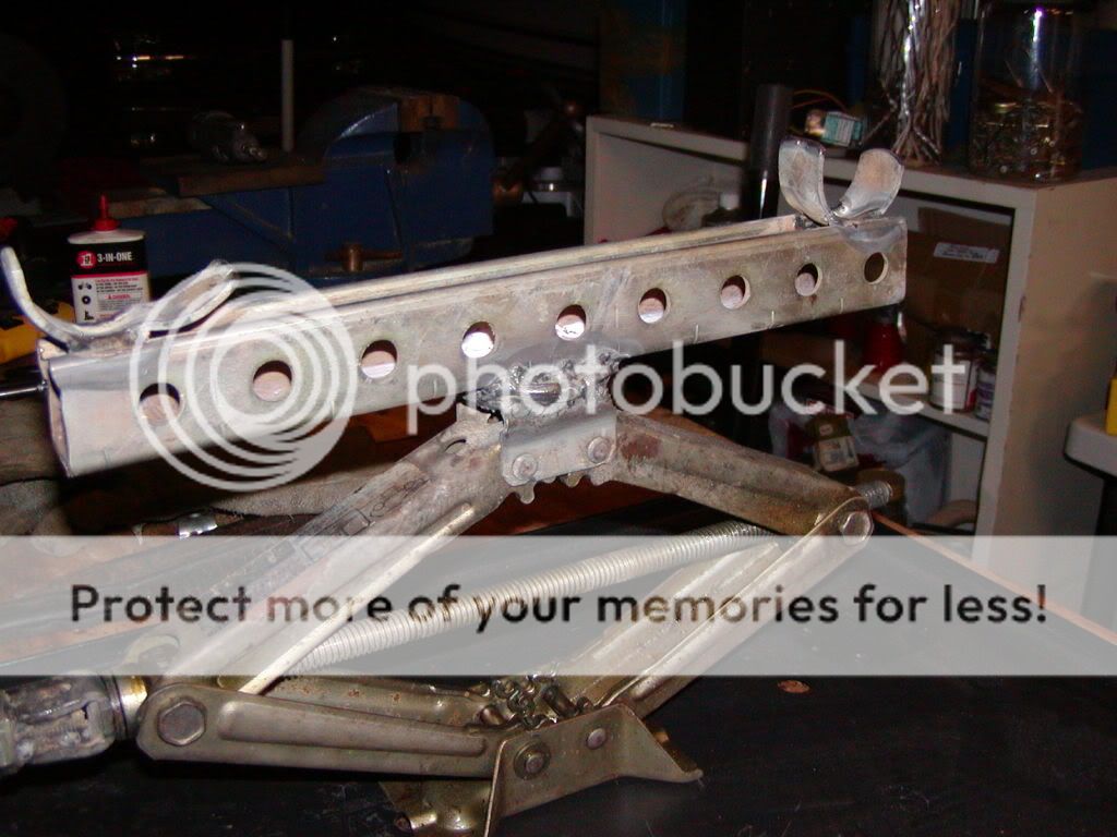 Home Made Bike Lift For The Vn800 Kawasaki Motorcycle Forums Lastly I Welded In An 1 8 Bolt Found To The Crank End Of Jack This Allows Me Use Either A Socket And Ratchet Or Air Lift Bike