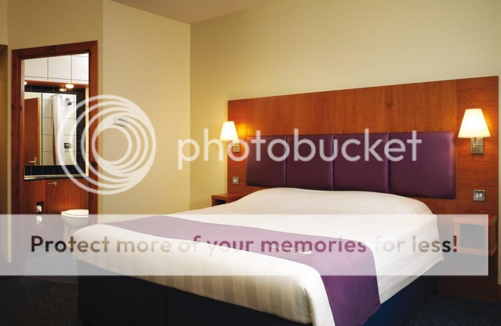 The tale of two castles August 2015 Page 3 theDIBB